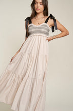 Load image into Gallery viewer, Keep it Chic Maxi Dress
