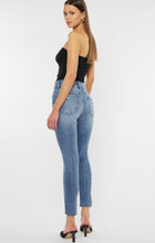 Load image into Gallery viewer, Catherine High Rise Double Button Jeans
