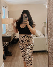 Load image into Gallery viewer, Leopard Satin Midi Skirt
